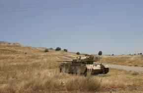 Een achtergelaten Israëlische tank