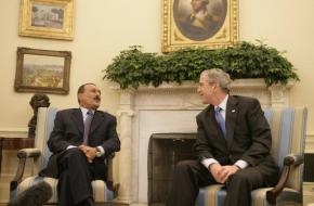 George Bush verwelkomt Ali Abdullah Saleh